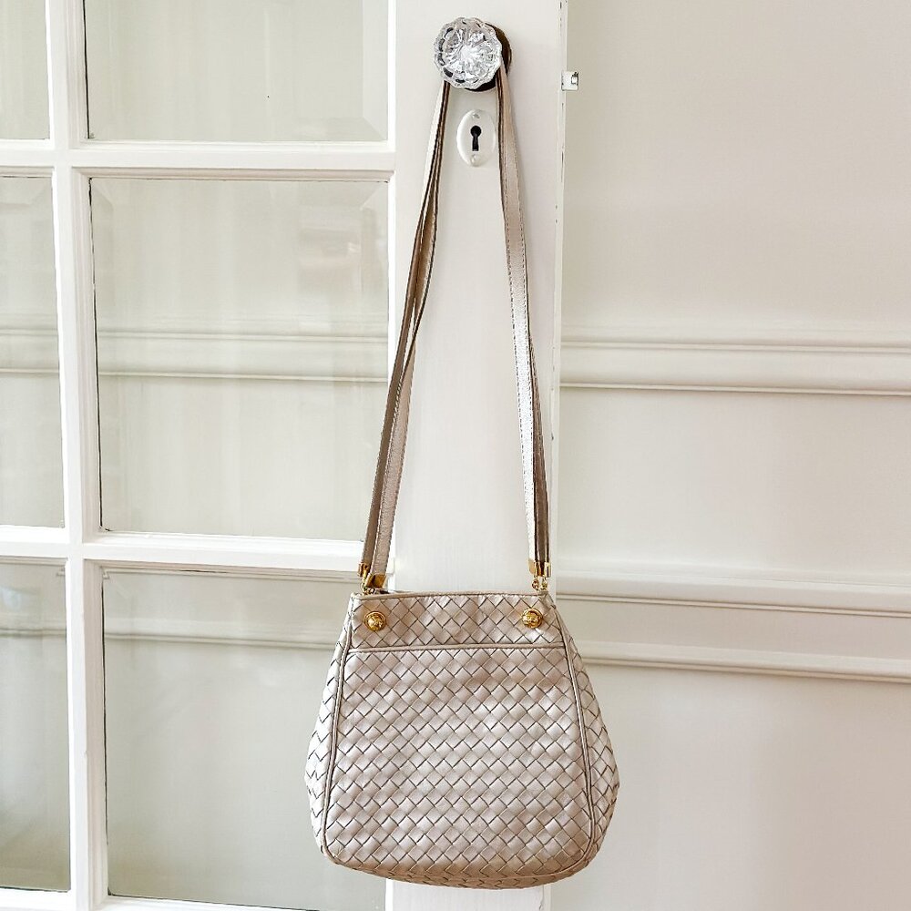 Bottega Veneta Shoulder Bag - Picture 2 of 16